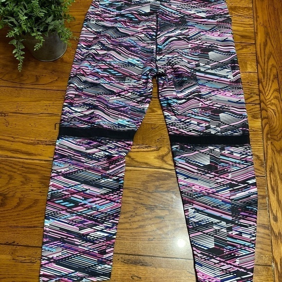 fabletics Zoe Black Digit mesh panel Leggings Sz M - Picture 6 of 7